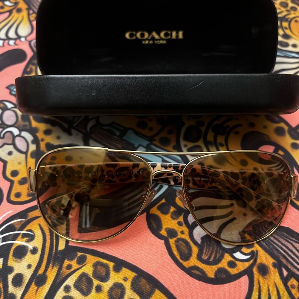 Coach Women's Aviator Sunglasses - Gold